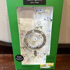 D7-N Kate Spade New York Apple iPhone 16 Pro Max Protective MagSafe Case